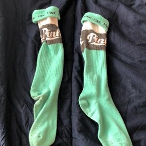 Knee high turquoise VS Pink socks